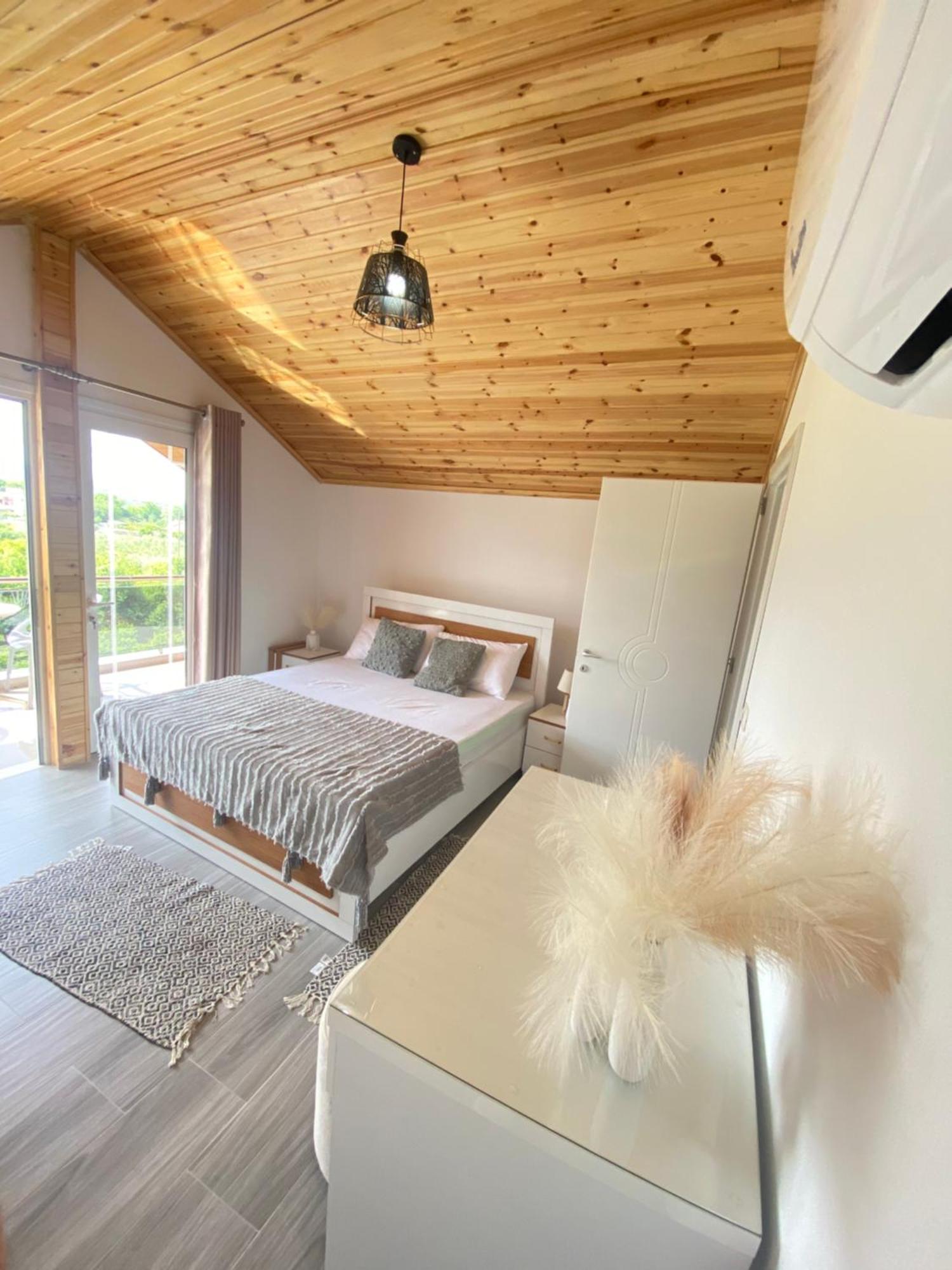 Guest House Rean Berat Kültér fotó