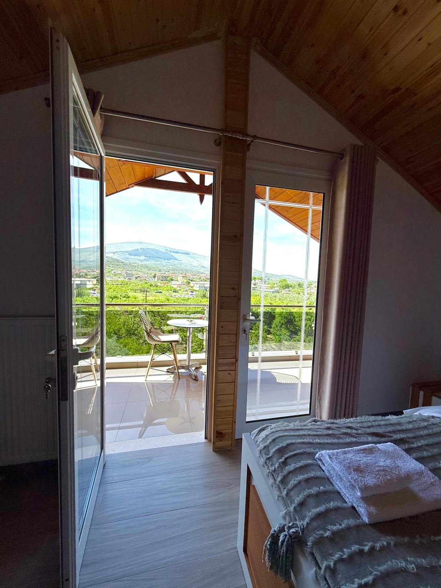 Guest House Rean Berat Kültér fotó