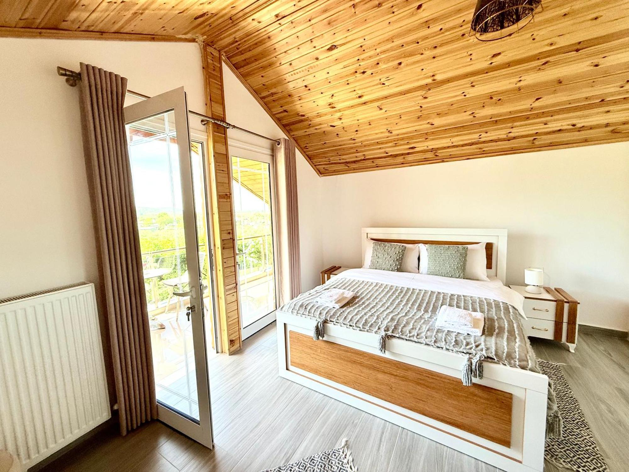 Guest House Rean Berat Kültér fotó